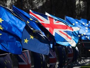 Supporting image for story: Brexit: What will MPs vote on tonight?