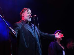 Supporting image for story: Russell Crowe slams Gladiator executives for lack of research on original script