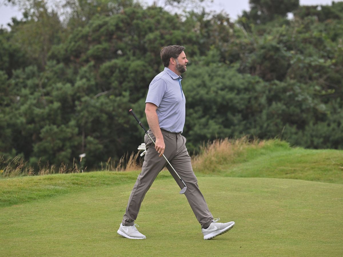 Vance plays golf on Trump&rsquo;s Turnberry course during holiday in Scotland