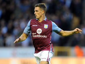 Supporting image for story: Former Aston Villa defender Ciaran Clark set to leave Newcastle