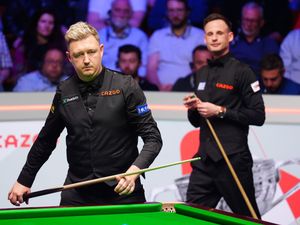 Supporting image for story: Kyren Wilson fights back against David Gilbert to leave semi-final evenly poised