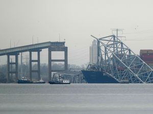 Supporting image for story: ‘Heroes’ scrambled to stop traffic before Baltimore bridge collapsed