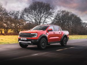 Supporting image for story: Next-generation Ford Ranger Raptor revealed with 284bhp V6