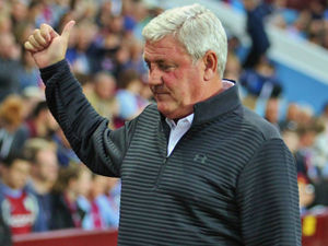 Supporting image for story: Steve Bruce calls on improving Aston Villa to finish the month in style