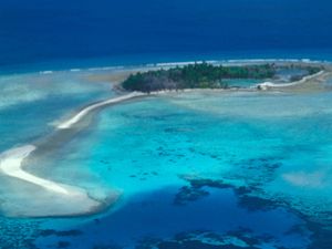 Supporting image for story: Mauritius ‘to receive £35bn’ for Chagos deal over 99 years