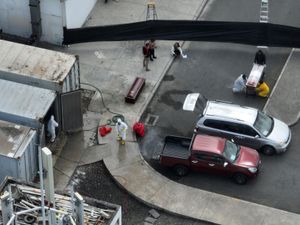 Supporting image for story: Rising violence causes mortuary to overflow in Ecuadorian city
