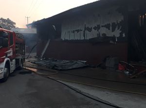 Fire crews tackle the blaze. Photo: @SFRS_NGriffiths 