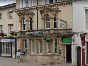 Supporting image for story: Landlord of Lloyds branch says he only learned it was closing from newspaper report