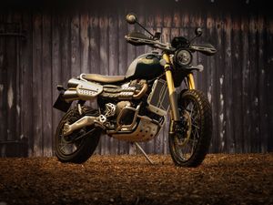 Supporting image for story: Triumph releases updated Scrambler 1200 alongside new Steve McQueen special edition
