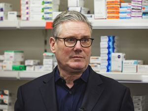 Supporting image for story: Starmer defends Labour move to block Burnham from running in by-election