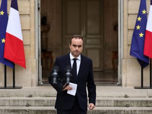 Supporting image for story: French prime minister Lecornu resigns after less than a month in office