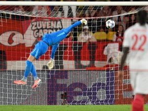 Supporting image for story: Tottenham escape Monaco with a point thanks to Guglielmo Vicario heroics