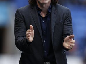 Supporting image for story: Shrewsbury Town need to get out of this storm says Ainsworth