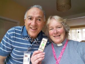 Supporting image for story: Kidderminster couple delivering hugs to vulnerable