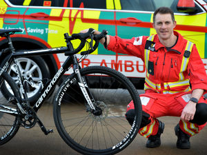 Supporting image for story: Paramedic to raise money on 100-mile cycle challenge
