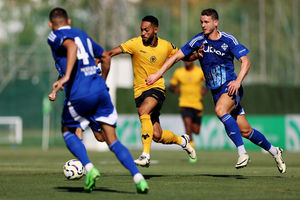 Matheus Cunha in action against Como (Jack Thomas/Getty)