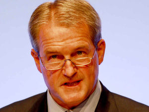 Supporting image for story: Environment minister Owen Paterson defends badger cull