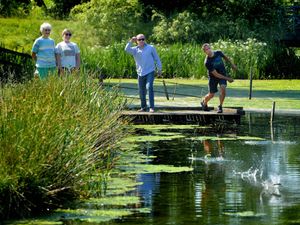 Supporting image for story: Stone-skimming championship to make a splash with epic comeback