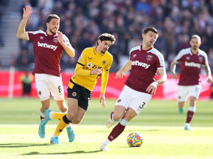 Supporting image for story: Wolves fall short of high standards they have set