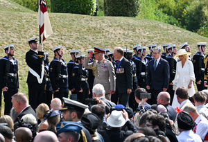 (left to right) King Charles III, Royal British Legion National President Vice Admiral Paul Bennett, Prime Minister Sir Keir Starmer and Queen Camilla attend the national Service of Remembrance, hosted by the Royal British Legion in partnership with the Government, to mark the 80th Anniversary of VJ Day at the National Memorial Arboretum in Alrewas, Staffordshire. Picture date: Friday August 15, 2025. PA Photo. Photo credit should read: Anthony Devlin/PA Wire 
