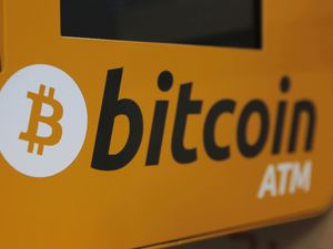 Supporting image for story: Tesla to start accepting Bitcoin as payment soon