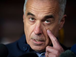 Supporting image for story: Romanian court orders recount of presidential election first round