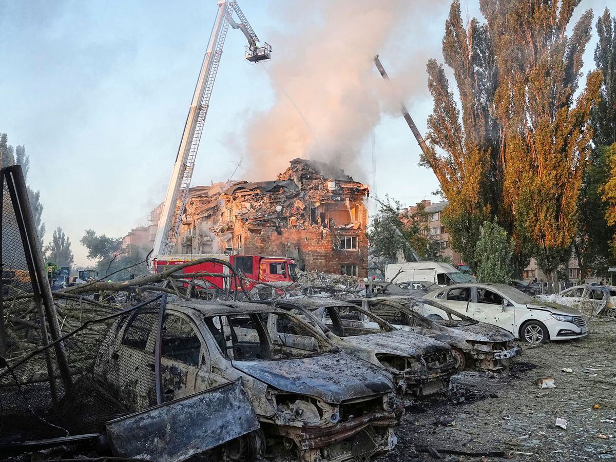 17 killed in major Russian attack that included rare strikes on centre of Kyiv