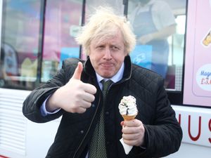 Supporting image for story: Prime Minister enjoys ice cream during visit to Cornish holiday park