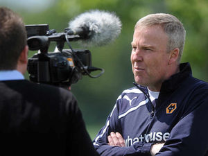 Supporting image for story: Wolves close in signing of Crewe's Luke Murphy