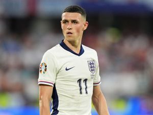 Supporting image for story: Phil Foden leaves England camp to return home for birth of third child