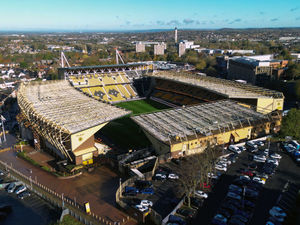 Supporting image for story: Visa concerns for proposed Wolves signing