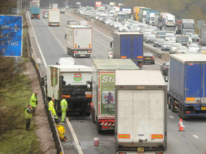 Supporting image for story: Traffic chaos hits M6 as seven vehicles crash
