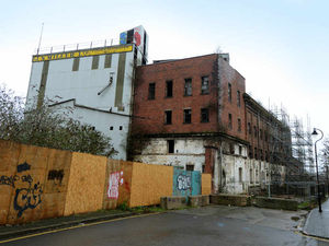 Supporting image for story: Eyesore Wolverhampton building is facing the bulldozer