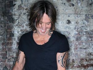 Supporting image for story: Keith Urban to play Birmingham show