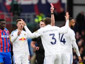 Supporting image for story: Crystal Palace held to a goalless draw by 10-man Leeds