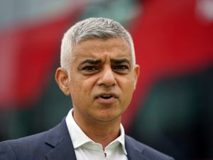 Supporting image for story: Khan hails Ulez success as London under limit for toxic pollutant for first time