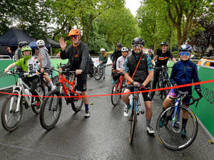 Supporting image for story: Watch: Bumper crowd braves the rain to enjoy Dudley Grand Prix