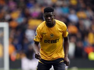 Supporting image for story: Brentford miss out on Europe after Marshall Munetsi stunner snatches Wolves draw