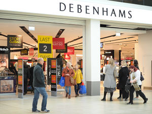 Supporting image for story: High street suffers as job numbers fall