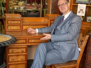 Supporting image for story: Charles Darwin's desk up for auction for £50,000