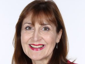 Supporting image for story: Former Wolverhampton nurse came out of retirement to return to Covid frontline