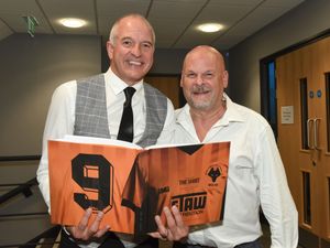 Supporting image for story: Thousands raised on special night for Wolves legend Steve Bull