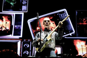 Supporting image for story: Richard Ashcroft, Barclaycard Arena, Birmingham - review with pictures