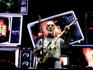 Supporting image for story: Richard Ashcroft, Barclaycard Arena, Birmingham - review with pictures