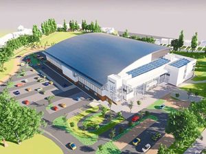 Supporting image for story: Last minute attempt to halt 2022 Commonwealth Games aquatic centre plan