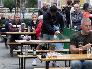 Supporting image for story: Pub gardens, outside dining and haircuts return in lockdown easing for England