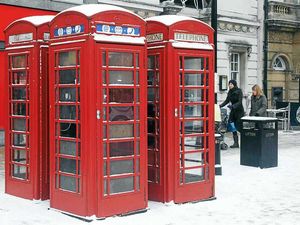 Supporting image for story: Poll: Should red telephone boxes be kept even if they make a loss?