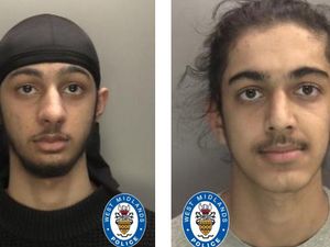 Supporting image for story: Ronan Kanda: Judge lifts ban on naming "cowardly" teen killers 