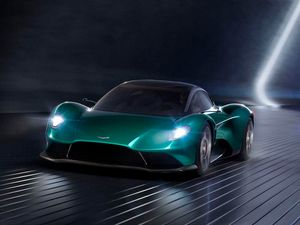 Supporting image for story: Aston Martin unveils Vanquish Vision Concept
