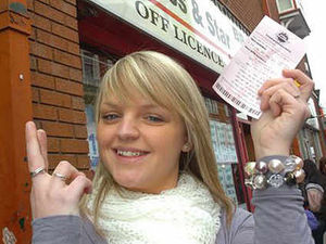 Supporting image for story: Euromillions £113m cash frenzy